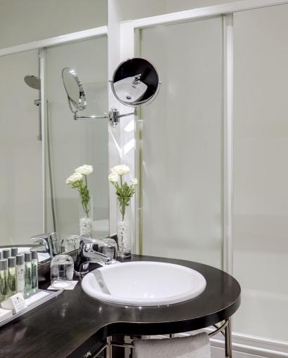 Sercotel Las Torres Salamanca Bathroom