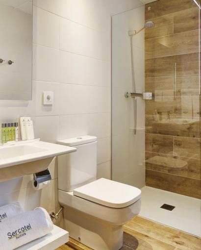 Sercotel Logroño Suites Superior Apartment Street View
