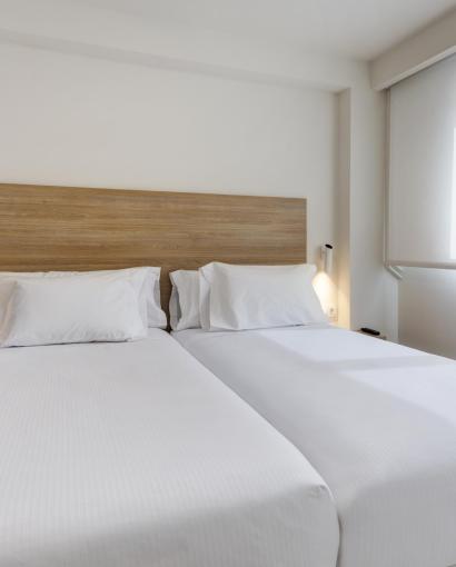 Sercotel Logroño Suites Classic Apartment Street View